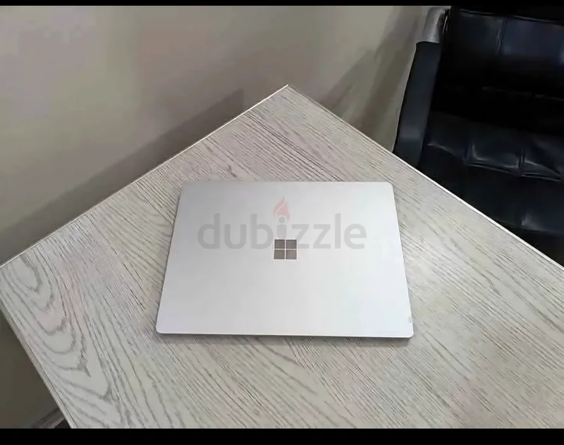 شاشة تعمل باللمس مايكروسوفت سيرفيس لابتوب جو، معالج إنتل كور آي5، الجيل العاشر63167114999938112
