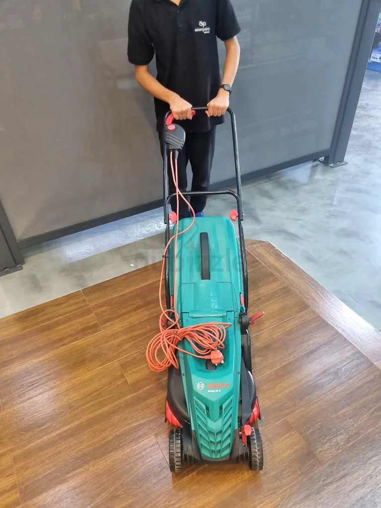مجنون حديقة Rotak 34R - قطعة عرض (جديدة تمامًا)63252941163907113