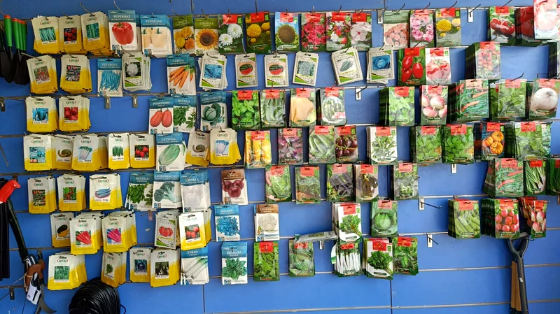 Agricultural and Garden Materials Shop for Sale63258656700035112