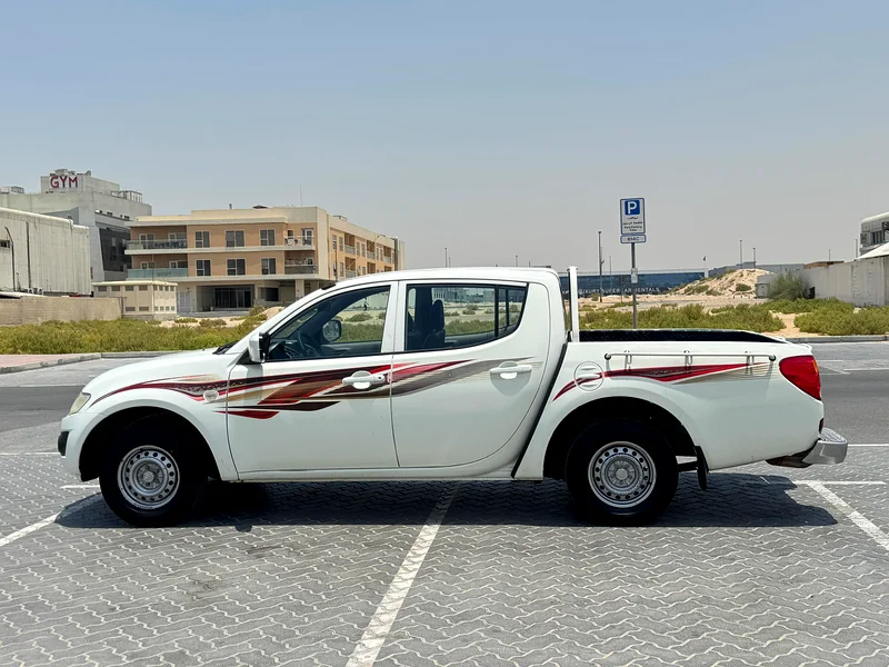 L200 pickup 2015 Model ( Diesel  GCC)63153228008707113