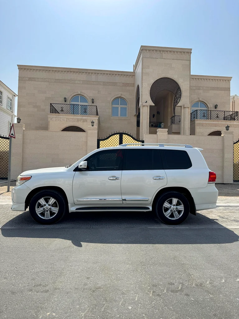 LAND CRUISER GXR V6 -2014 MODEL - GCC - 92000 AED63138718670977113