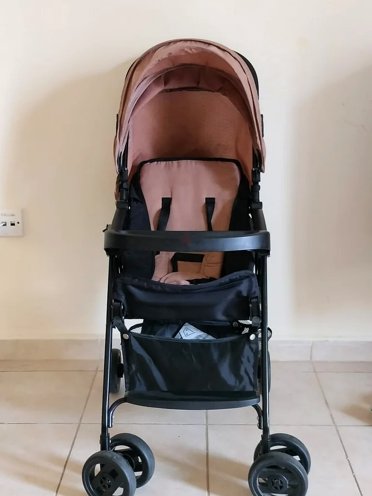 Lightweight and Stylish Baby Stroller for Sale!63174809712131111