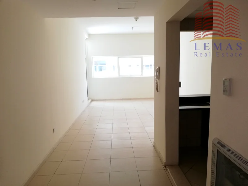 2bhk For sale open kitchen with partial sea view63251869942019114