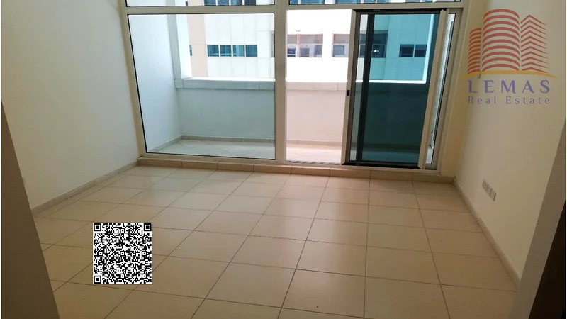 2bhk For sale open kitchen with partial sea view632518699420191120