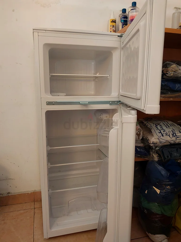 ثلاجة عامة فائقة - مثالية لأي منزل!63251914488323112
