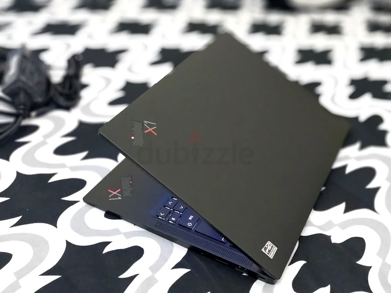X1 كربون - الجيل 13 i7/32 جيجابايت/1 تيرابايت - شاشة لمسية + LTE + ضمان - لينوفو ثينك باد X1 الجيل 1163165239156995111