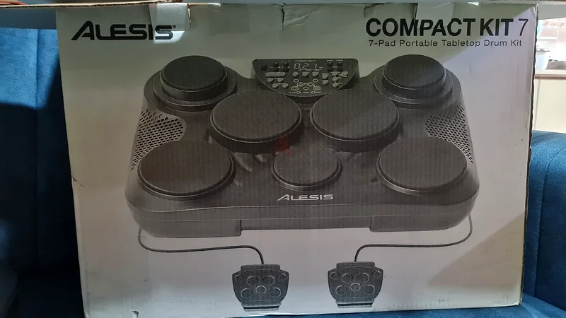 طقم طبول إلكتروني مدمج من Alesis - مثالي للمبتدئين!63201680235393112
