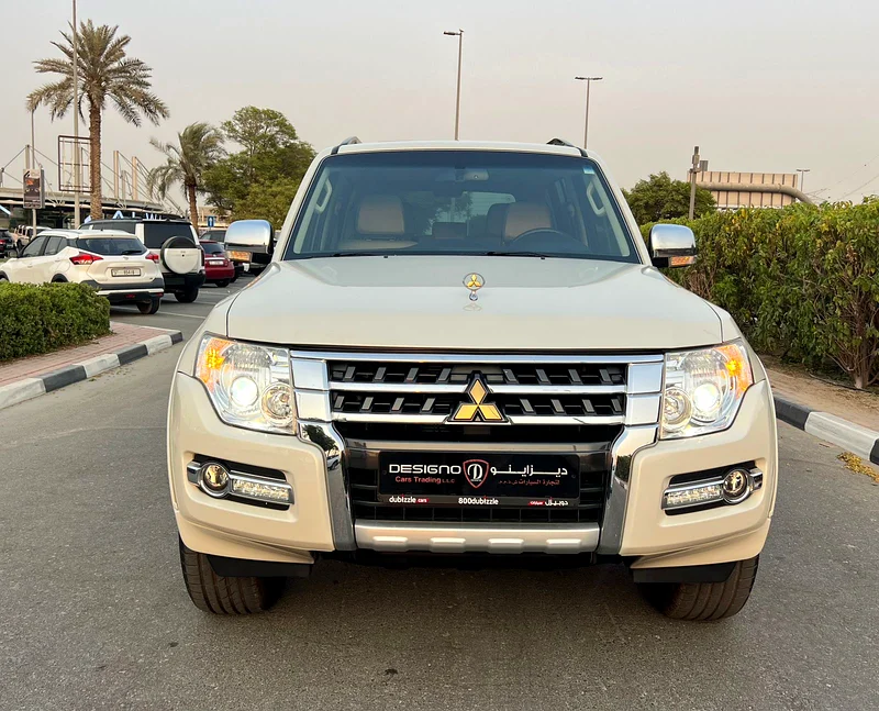 MITSUBISHI PATROL 3.0L 2018 FULL SERVICE HISTORY GCC SPEC LOW MILEAGE63153228563331111