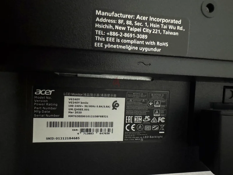 شاشة ألعاب أيسر من نوع IPS بدقة 1080 بكسل وبمعدل تحديث 60 هرتز وسرعة استجابة 1 ميلي ثانية63256598587907111