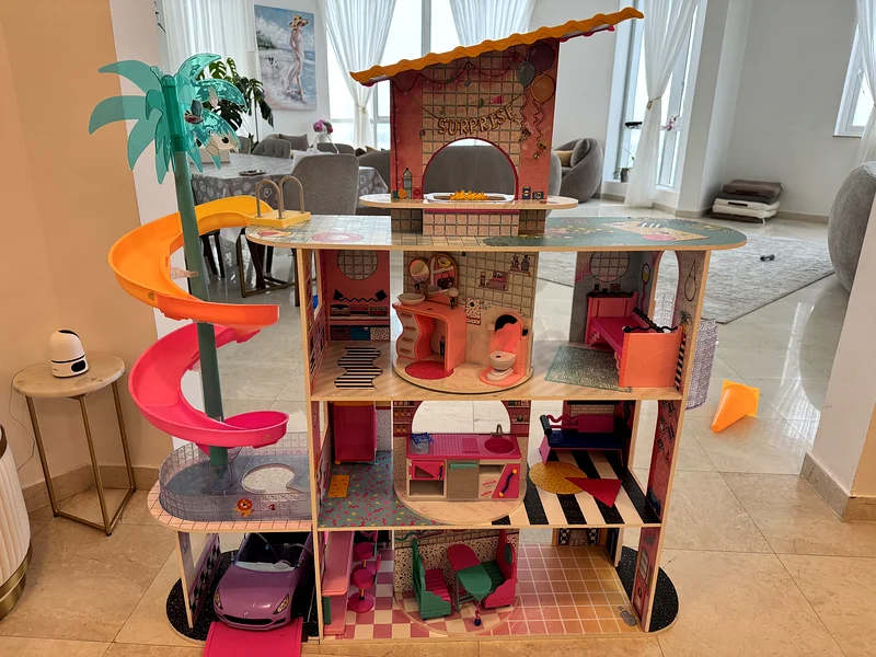 LOL Surprise Party Playhouse + Barbie Car free63226787336579114