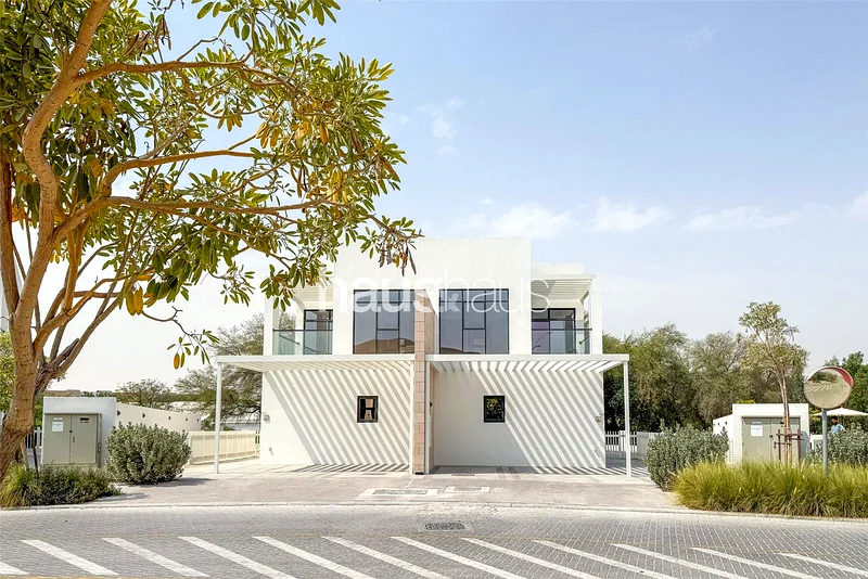 Large Plot | Vacant and Ready | + Maids63971398128769111