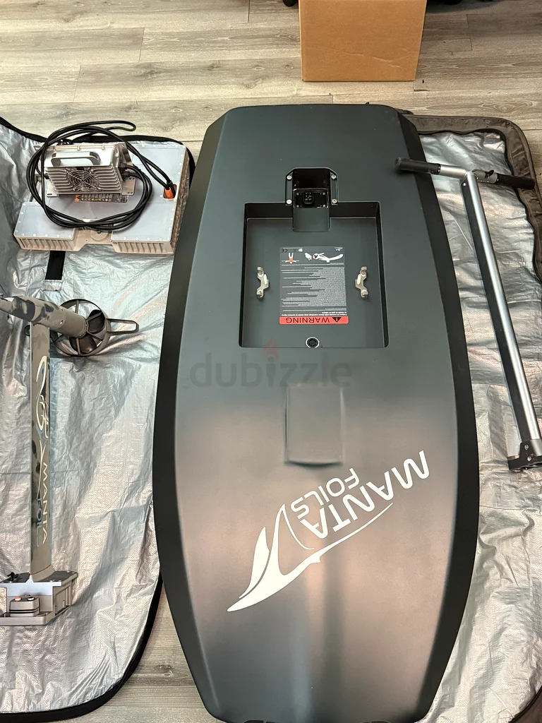Manta Foils Electric Hydrofoil Board for Thrilling Water Adventures!632426916128021124
