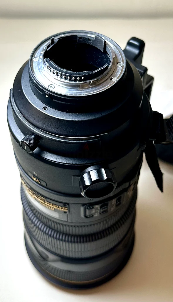 عدسة نيكون AF-S نيكور 300 مم f/2.8G II ED63233642005763113