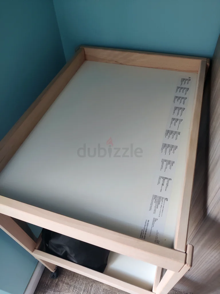 IKEA nappy changing table63175287153153111