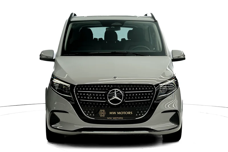 Mercedes-Benz V 300 Avantgarde | 2025 GCC 0km | Agency Warranty63163857190787111