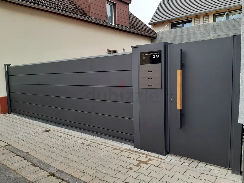 Modern Motorised/Automatic Gates63220319573889114