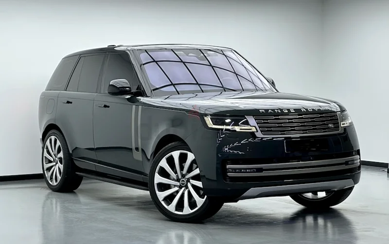 British green Rangerover Vouge 2023 - GCC specs63158799687555112