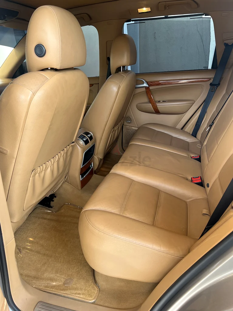 Abu Dhabi Al-Falah63156540930819112