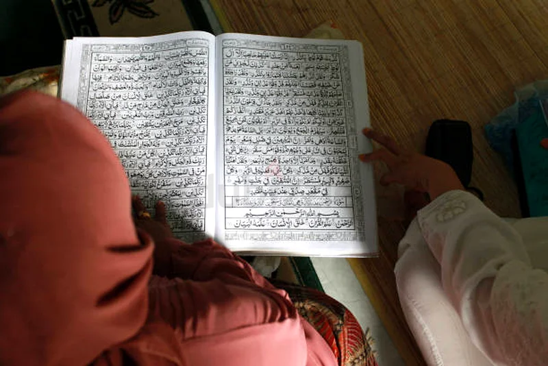 Female Quran teacher available with Online classes for everyone632193553223711112