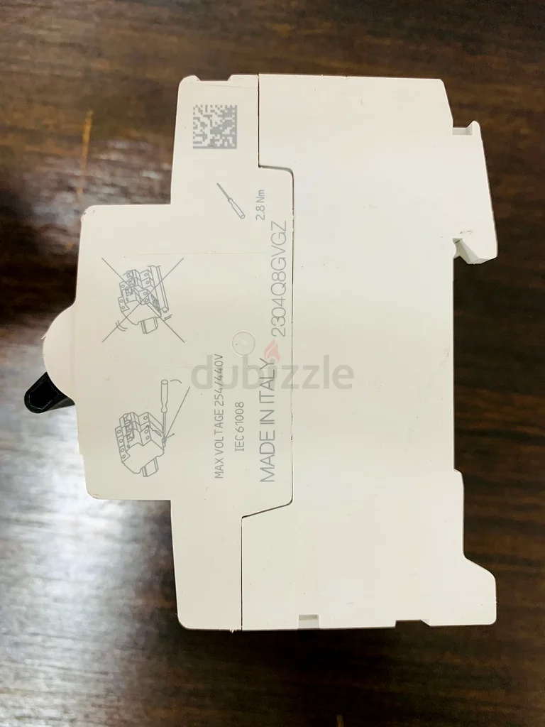 مفتاح دائرة ABB FR240 40 أمبير موثوق - مثالي لاحتياجاتك الكهربائية!63259707698306111