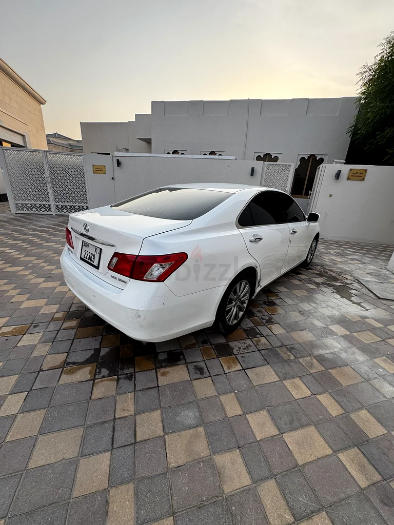 Lexus E35063225698845315111