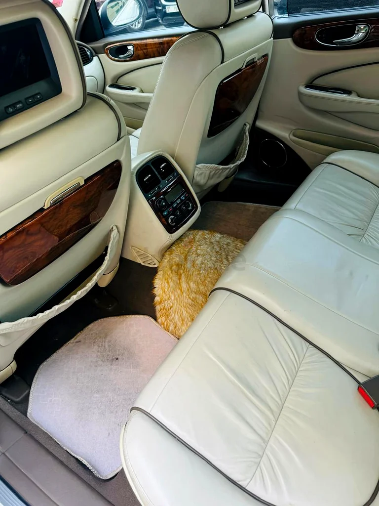 JAGUAR IN GOOD CONDION FOR SALE AS EXTRA CAR IN THE FAMILY63221824666499116