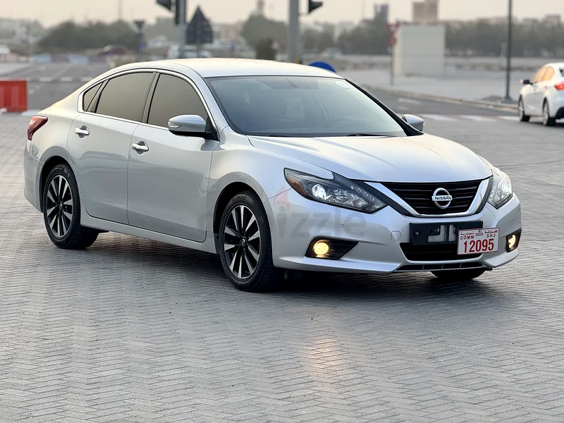 Nissan Altima 2.5 SL  
Korean specifications, same as GCC, kilometers not miles63149120058882111