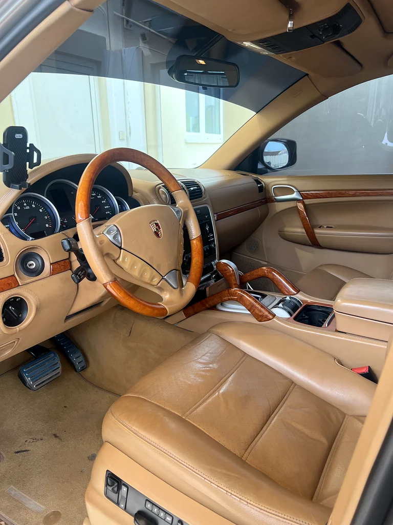 Abu Dhabi Al-Falah63156540930819114