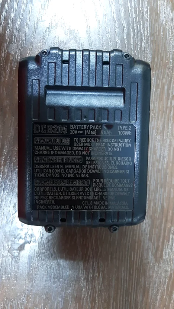 Dewalt Battery 20V Max XR 5Ah (DCB205)63260754190083111