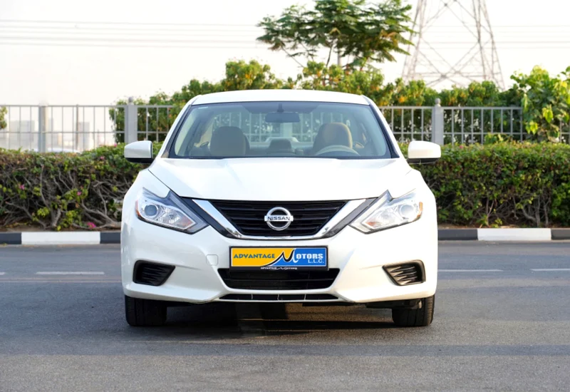 NISSAN ALTIMA 2.5S 77,000 KM MODEL 2018 GCC WHITE63149120193281114