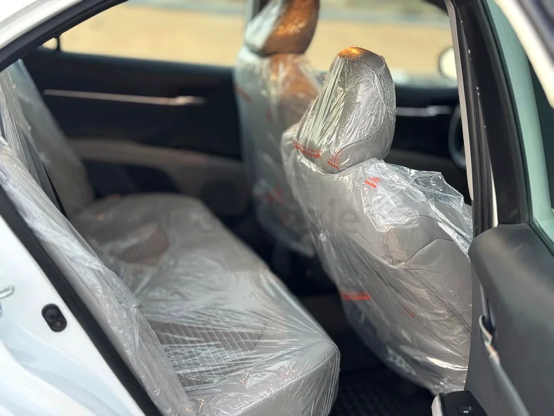 Toyota Camry 2020 with no accidents63165225558147114