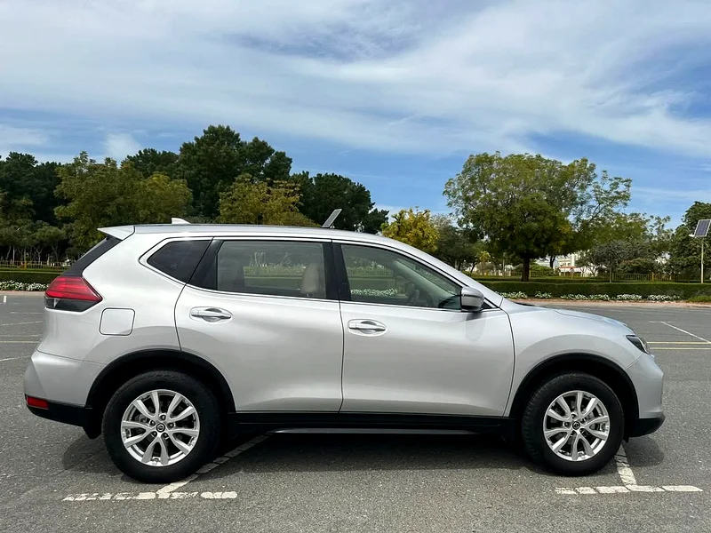 2021 Nissan X-Trail Silver | GCC | Spacious Family SUV63166628417538113