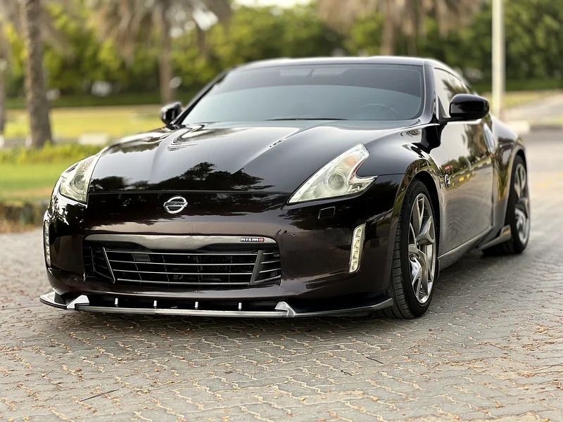 Nissan 370Z 2014 model, Gulf version, agency paint, NISMO kit, two agency keys63167091921793114