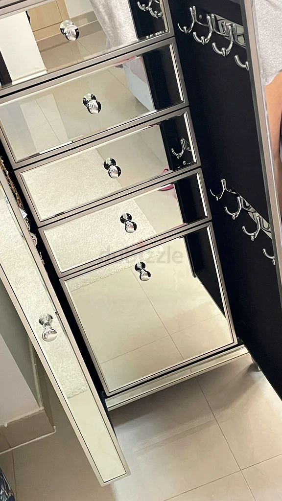 Mirrored Dresser with Matching Mirror jewelry side drawers and 2 side tables matching any bed colors63219340768514112