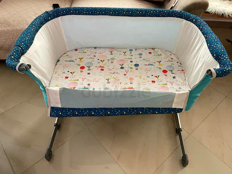 سرير أطفال صغير قابل للحمل - مثالي لنوم مريح!63175286120961112