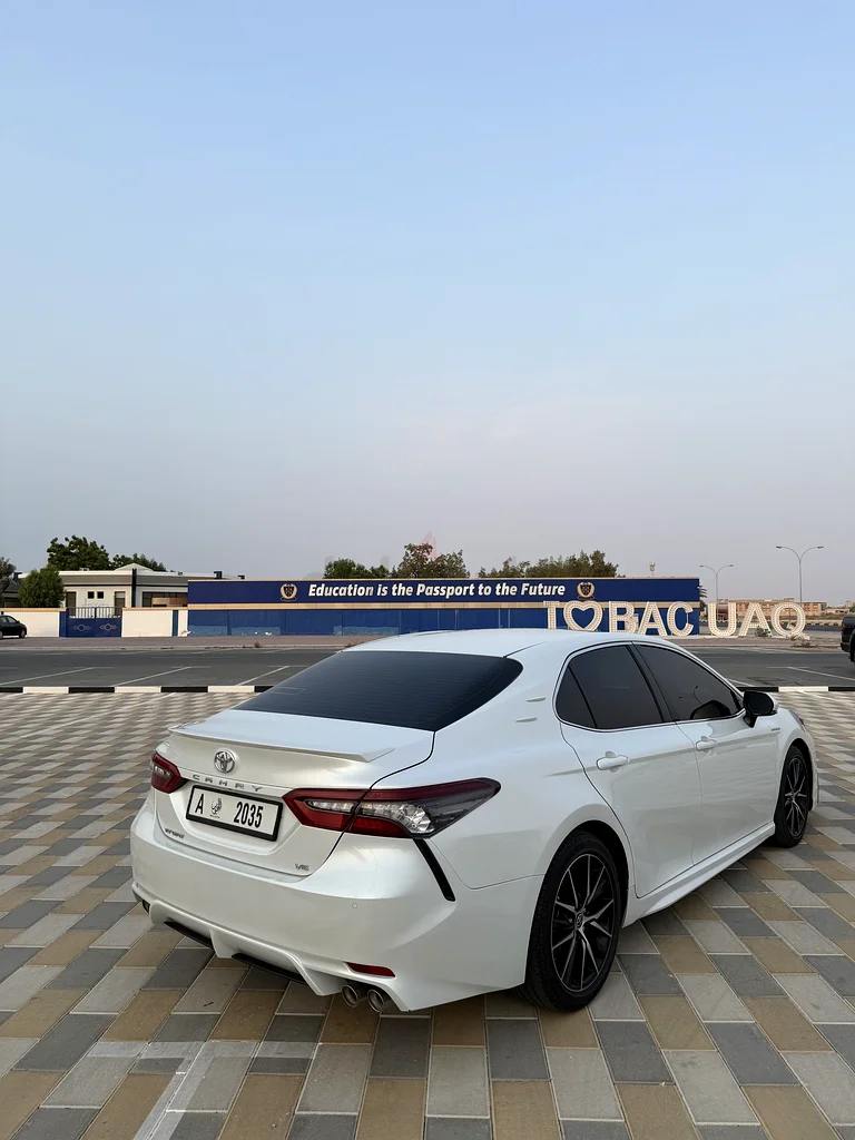 صبغ وكاله كامري 2023 قراند اسبورت V6 من داخل احمر63166157720834113