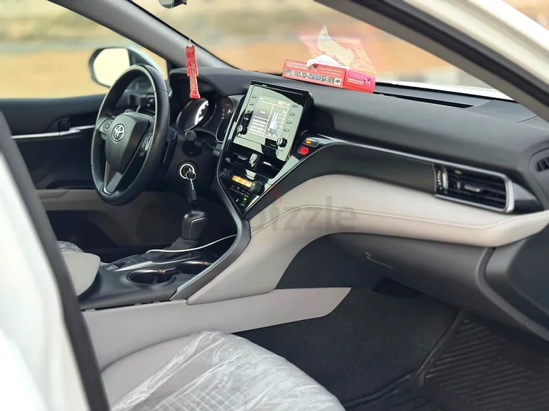 Toyota Camry 2020 with no accidents63165225558147111