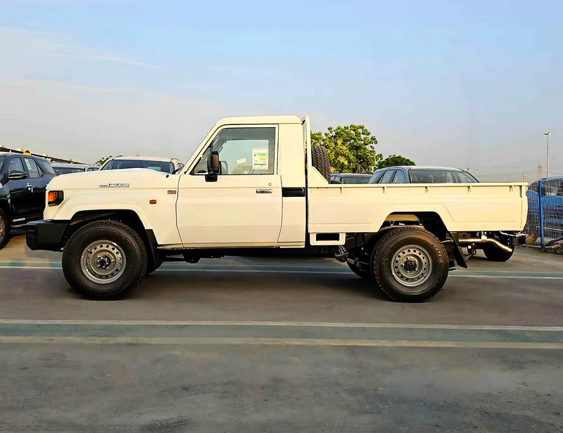 Toyota Land Cruiser 2.8L Manual diesel LC79 single cabin  202563126952024449113