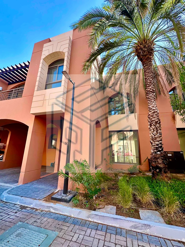 Under Market Price High End 5-Bed Pool Villa in elite community63839076152577114
