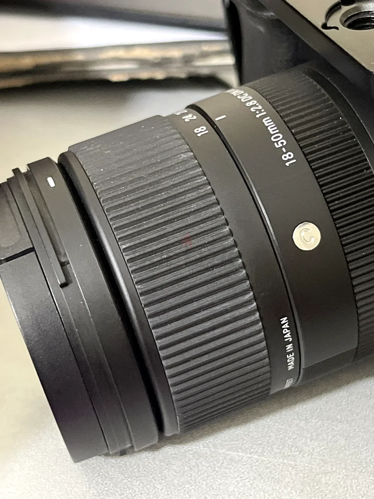 التقط لحظات مذهلة مع عدسة Sigma 18-50 مم بفتحة F2.8!63172679889537111