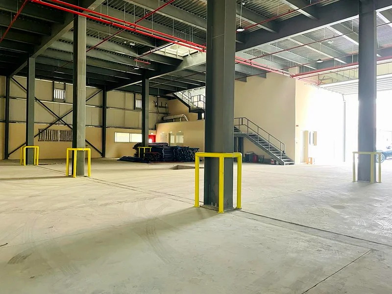 GOLDEN GALAXY OFFERS WAREHOUSE FOR SALE | HIGH ROI | FREEHOLD | MIXED USE LAND63820762937473112
