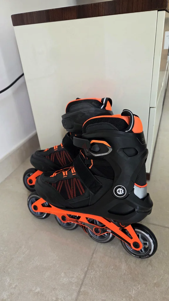 Roller blades632467519398421118