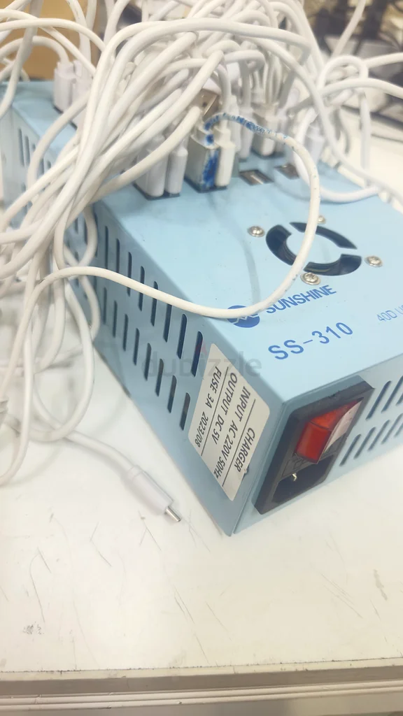 USB charger63221854126978113