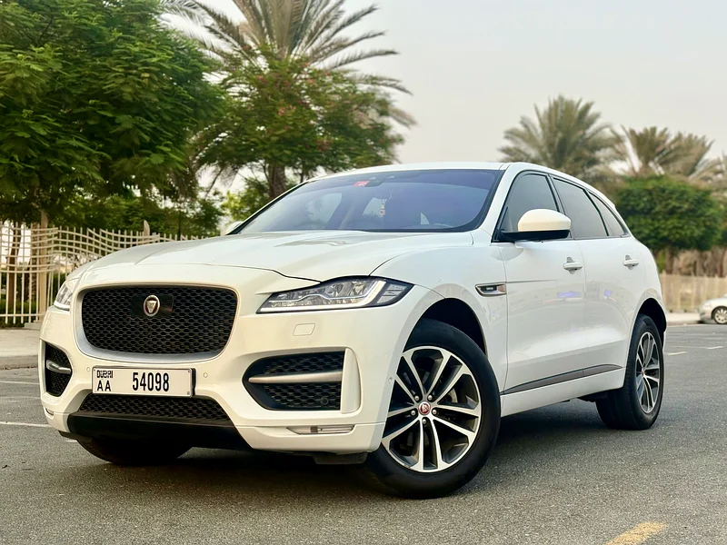جاكوار F-PACE R سبورت / دول مجلس التعاون الخليجي / 2019 / طلاء أصلي / صيانة من الوكالة / مفتاحان63221824769793111