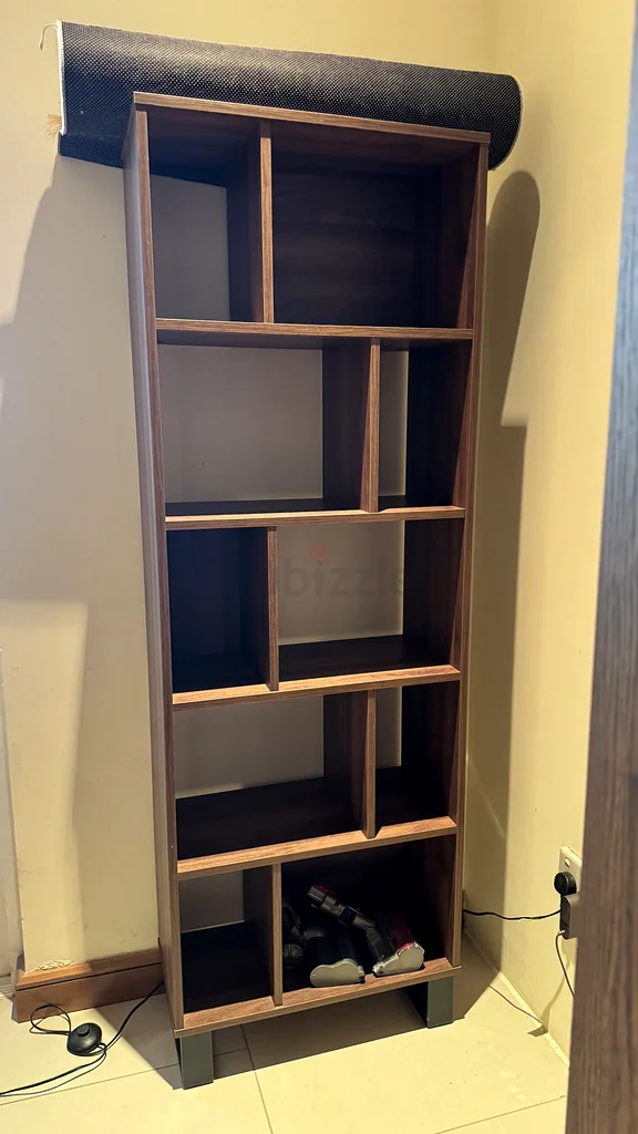 Bookshelf for sale63191108973697111