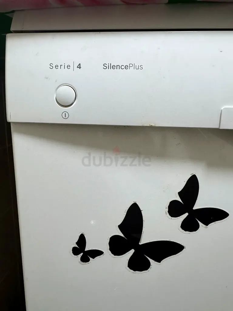 Bosch SilencePlus Series 4 Dishwasher - Efficient and Quiet Cleaning!