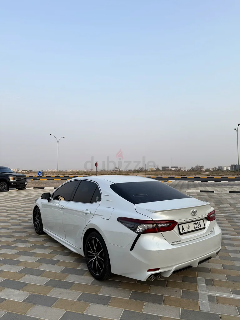 صبغ وكاله كامري 2023 قراند اسبورت V6 من داخل احمر63166157720834112