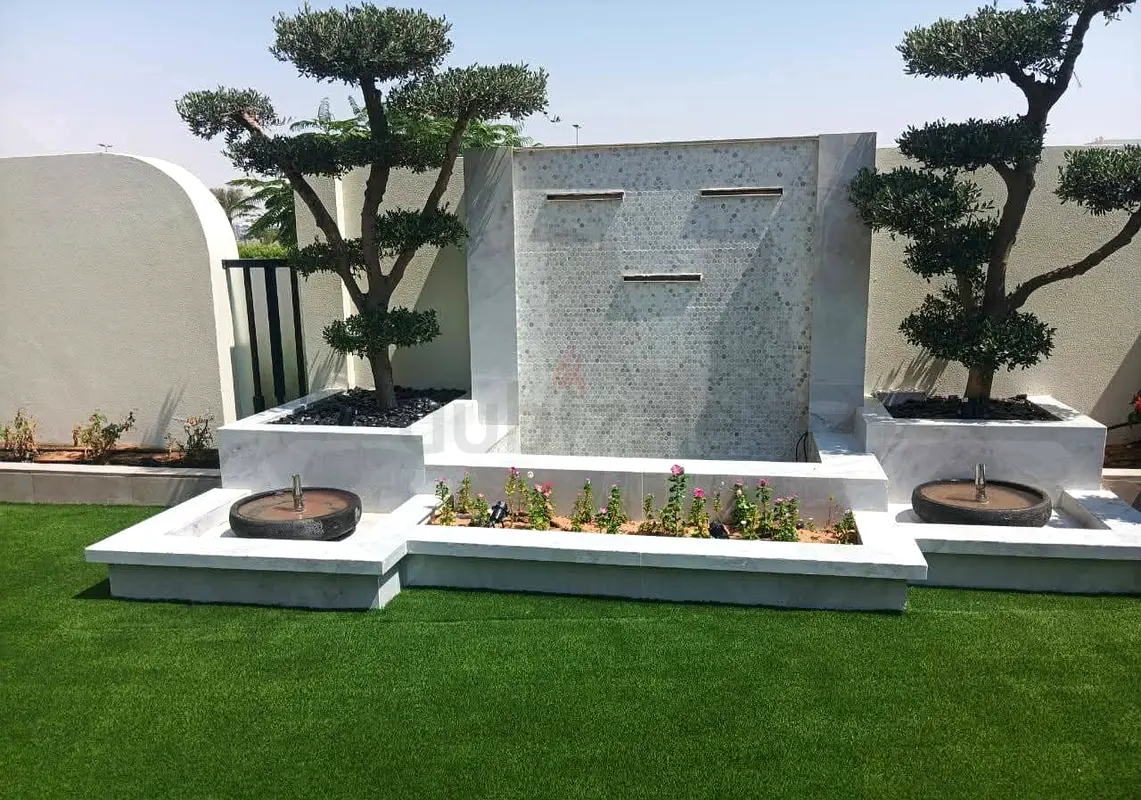 Stunning Outdoor Water Fountain for a Serene Garden Oasis