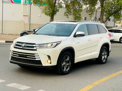 Toyota Highlander With Canadian Specs for Sale in Dubai | dubizzle