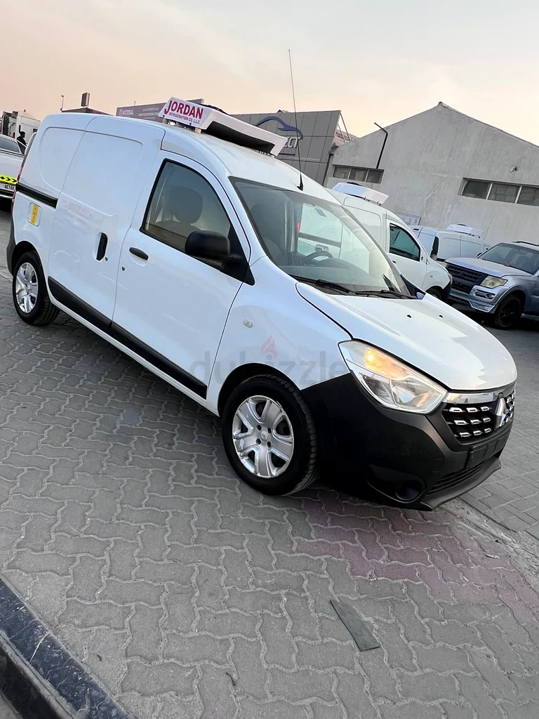 Dokker 2018 Renault in excellent condition, fully equipped63221301888771116